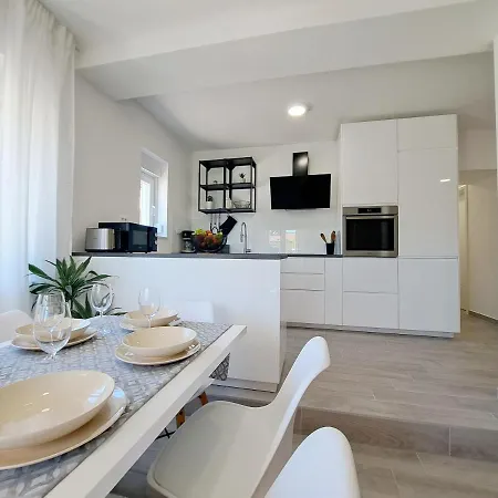 House Seadream - 50 Meters From The Sea *